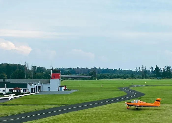 Boardinghouse Hotel *